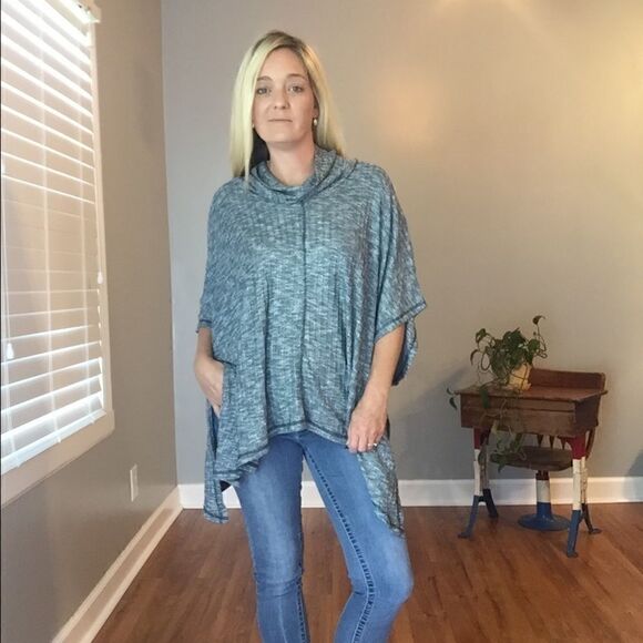 Irregular Sides Pull Over Tunic Top - Picture 2 of 5